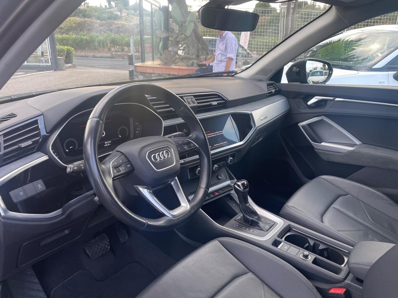 Audi Q3 35 TDI S tronic Business Advanced