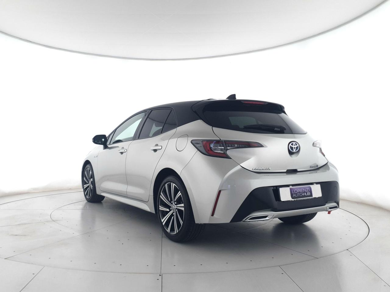 TOYOTA Corolla 2.0h Style cvt CAMERA+ACC+LED+C17"