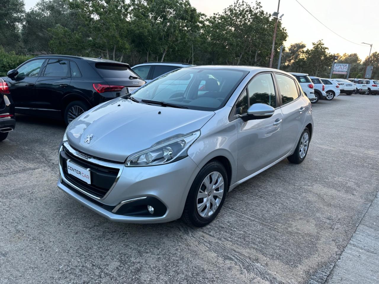 Peugeot 208 BlueHDi 75 5 porte Allure