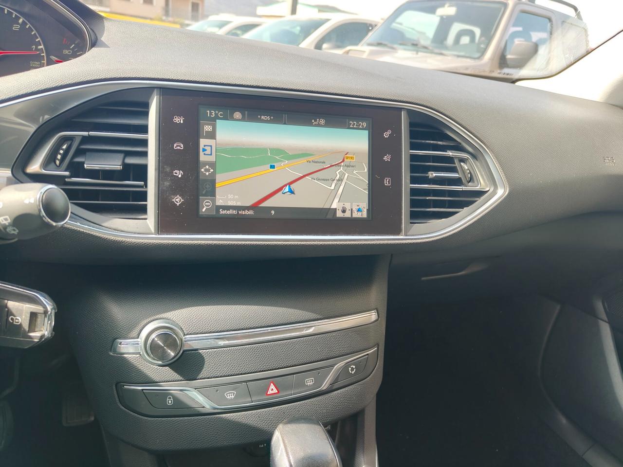 Peugeot 308 BlueHDi 120 S&S EAT6 SW Allure