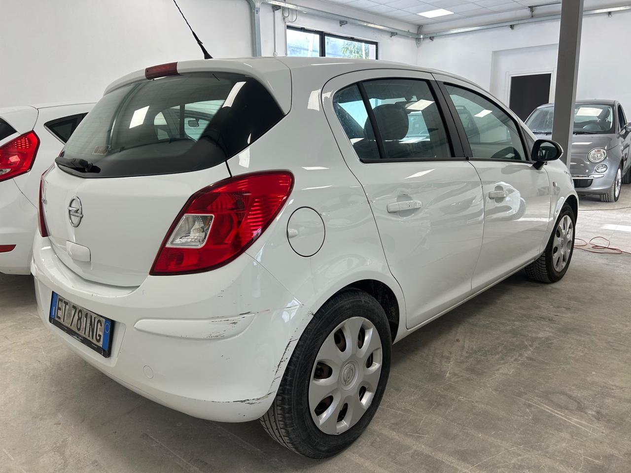 Opel Corsa 1.2 5 p solo 49mila km