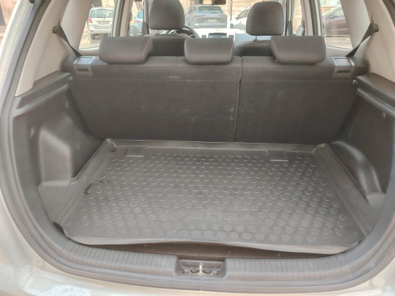 Kia Venga 1.4 CRDi 90CV Cool - TETTO APRIBILE