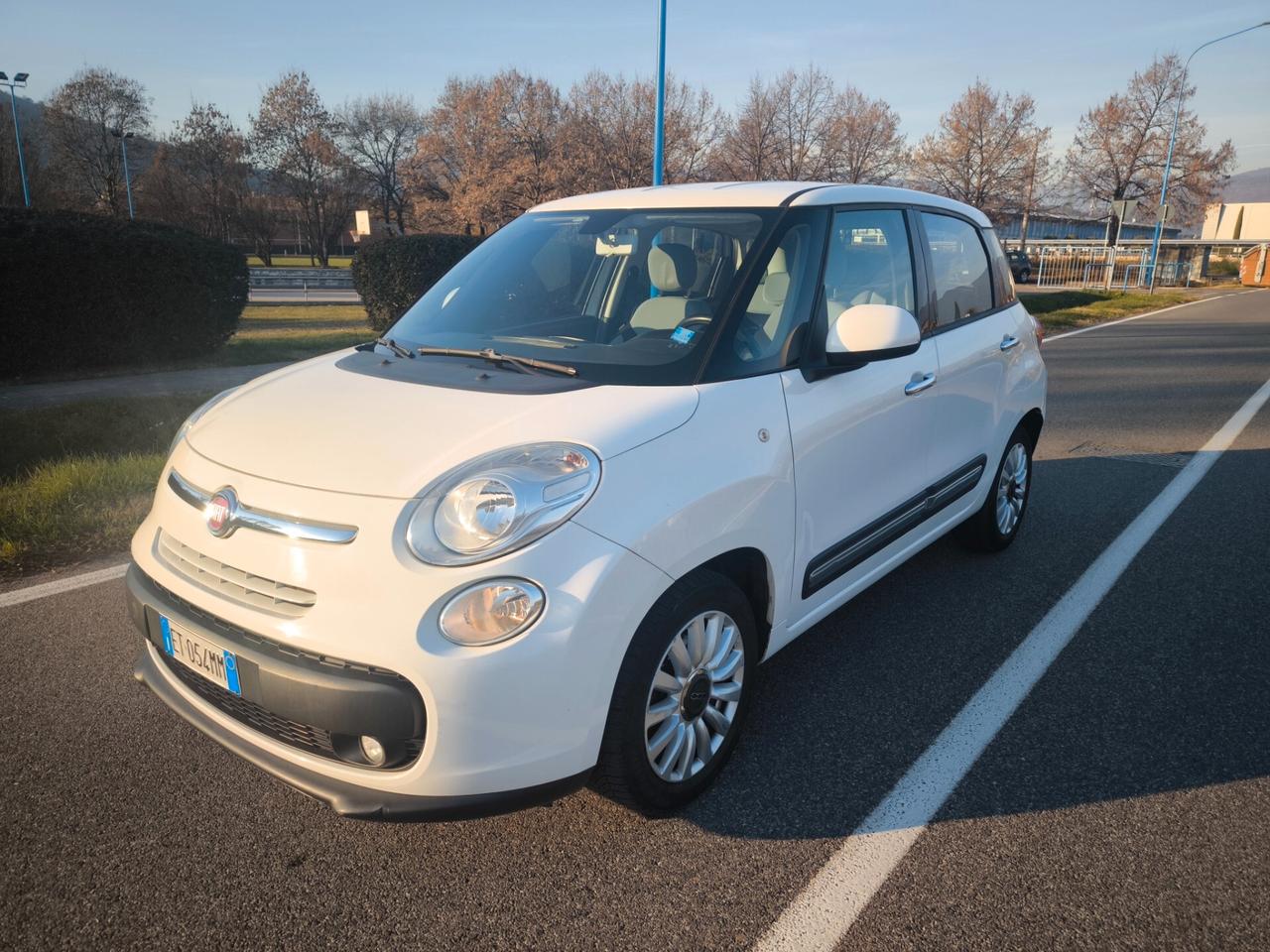 FIAT 500L 1,4 BENZ-95CV-LOUNGE-EURO 6-OK NEOPATENTATI
