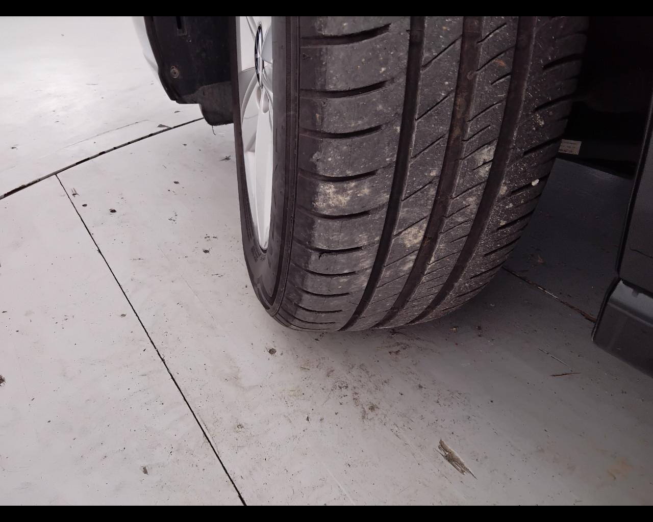 VOLKSWAGEN Golf VIII 2024 - Golf 2.0 tdi Life 115cv