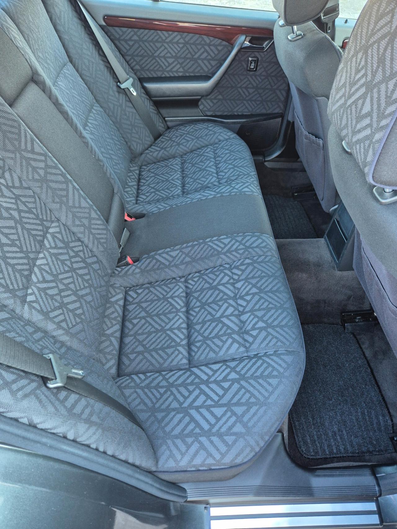 Mercedes-benz C 180 C 180 cat Elegance