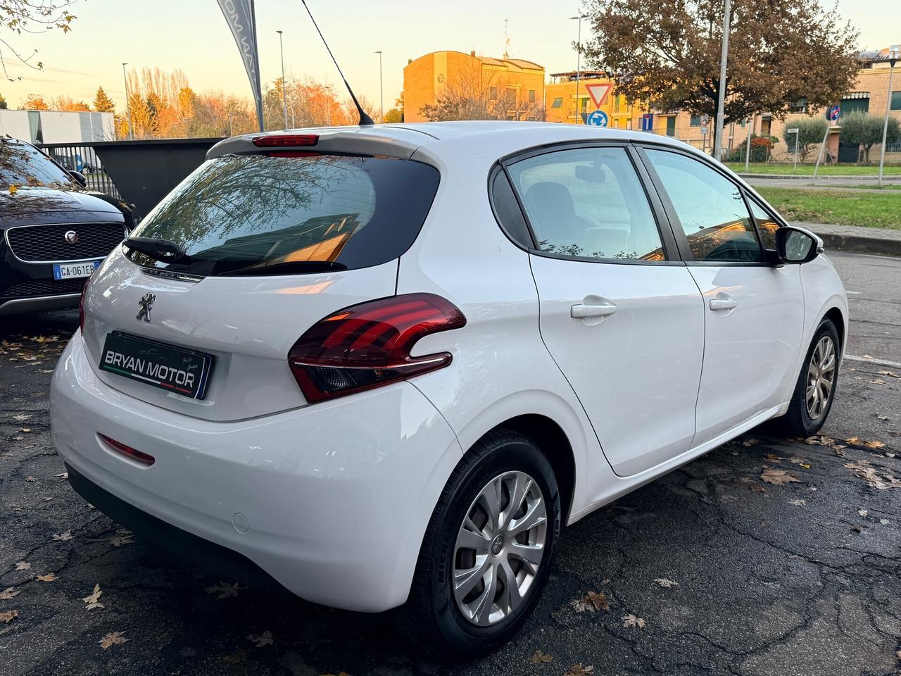 Peugeot 208 PureTech 82 5 porte Active