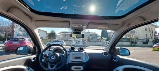 SMART FORFOUR 1,0 BENZINA 70 CV X NEOPATENTATI DOPPIO TETTO IMPECCABILE GOMME NUOVE