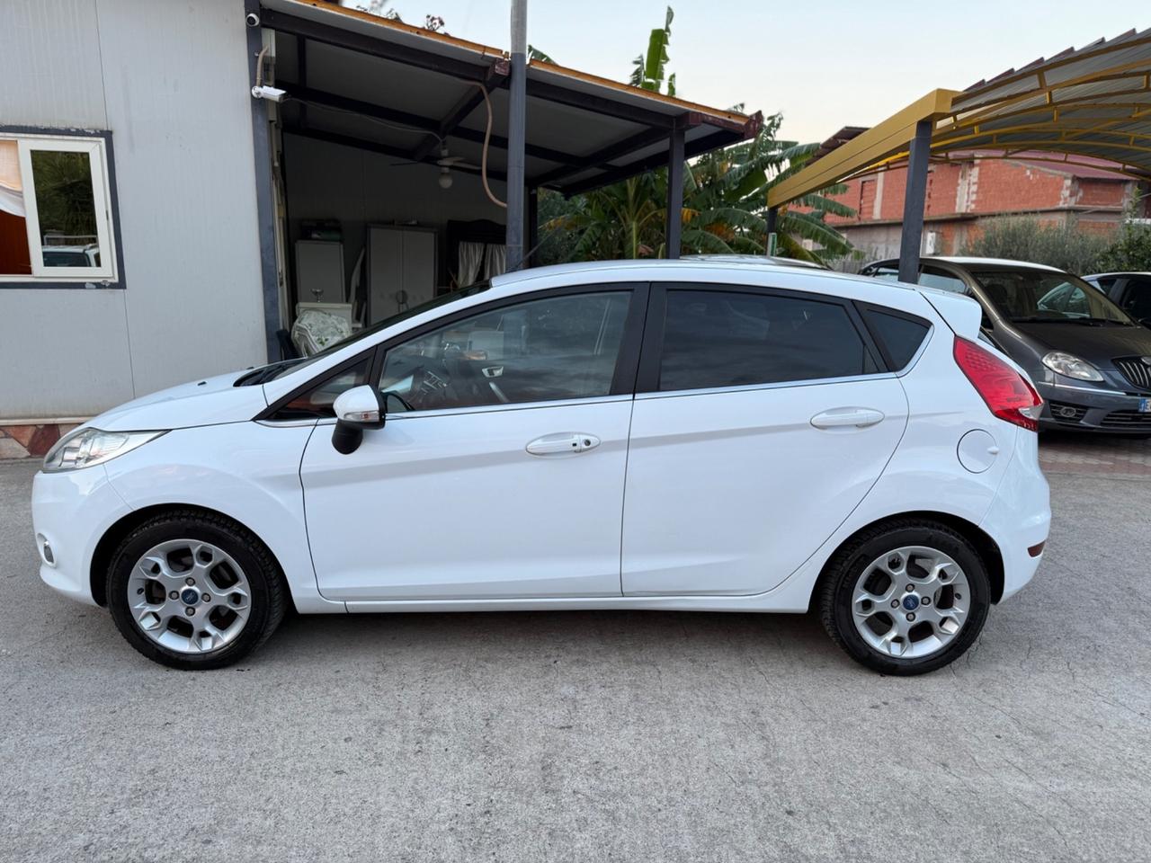Ford Fiesta 1.4 TDCi 70CV 5 porte Titanium Km Certif