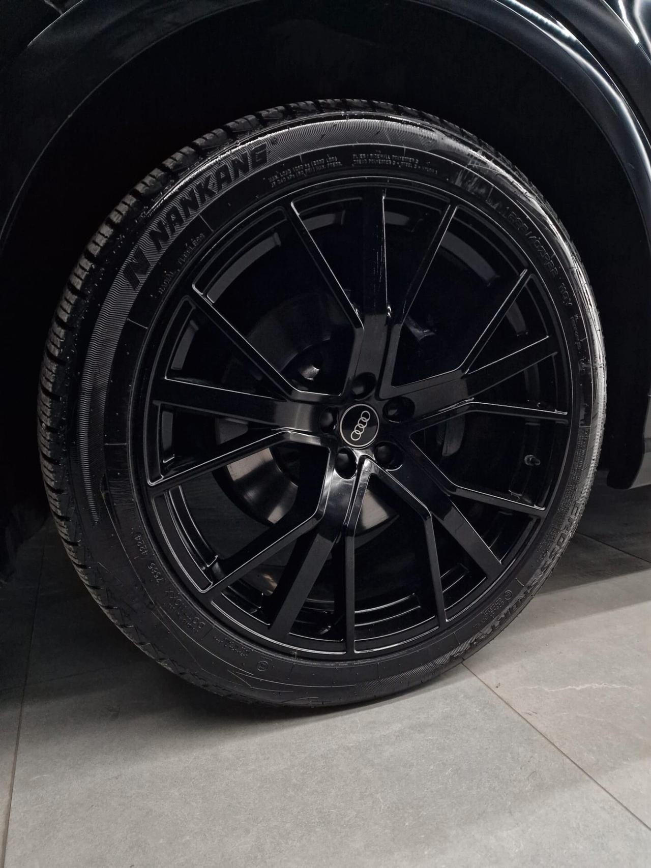 Audi Q8 TDI 286CV quattro tiptronic 3.0
