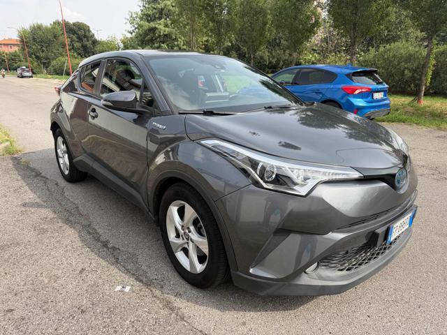 TOYOTA C-HR 1.8 Hybrid E-CVT Active