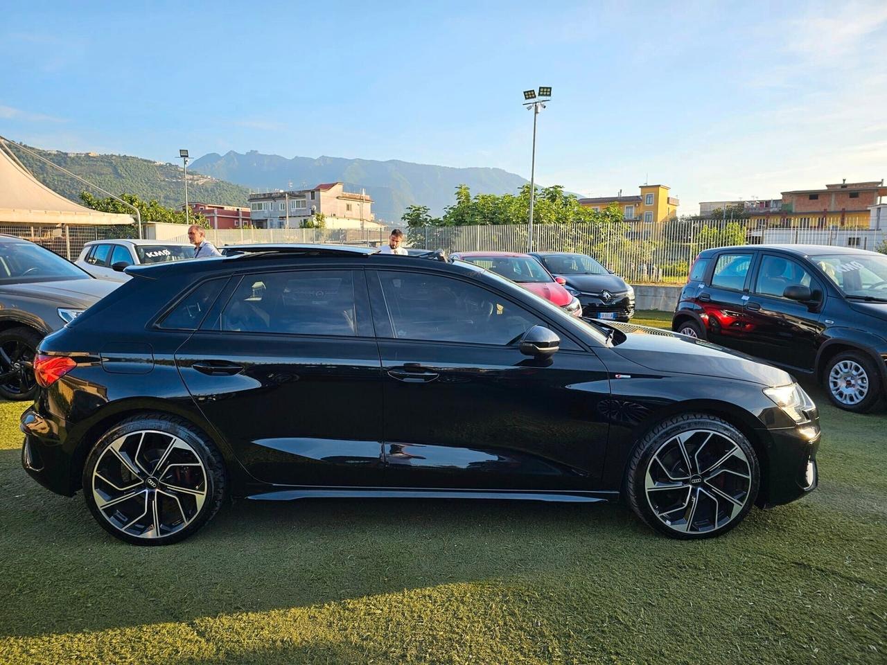 Audi A3 SPB 40 TDI quattro Identity Black Tetto Apribile