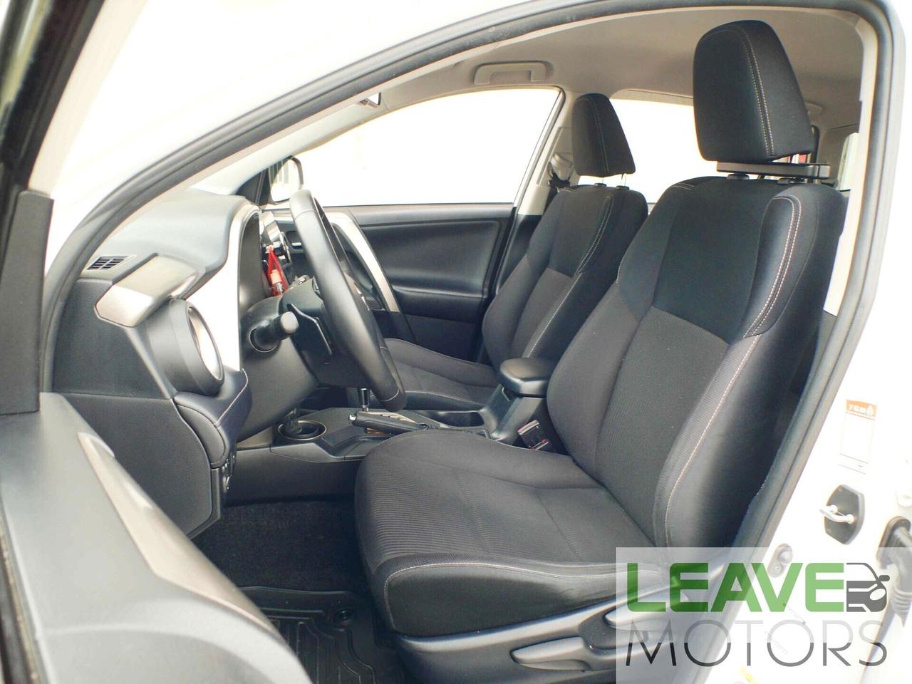 Toyota RAV 4 A/T 4WD Lounge (M1462)