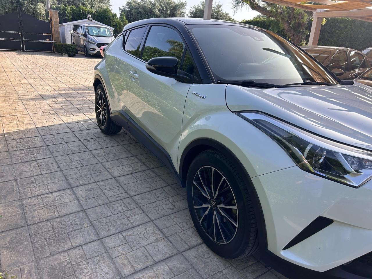 Toyota C-HR 1.8 Hybrid E-CVT Trend