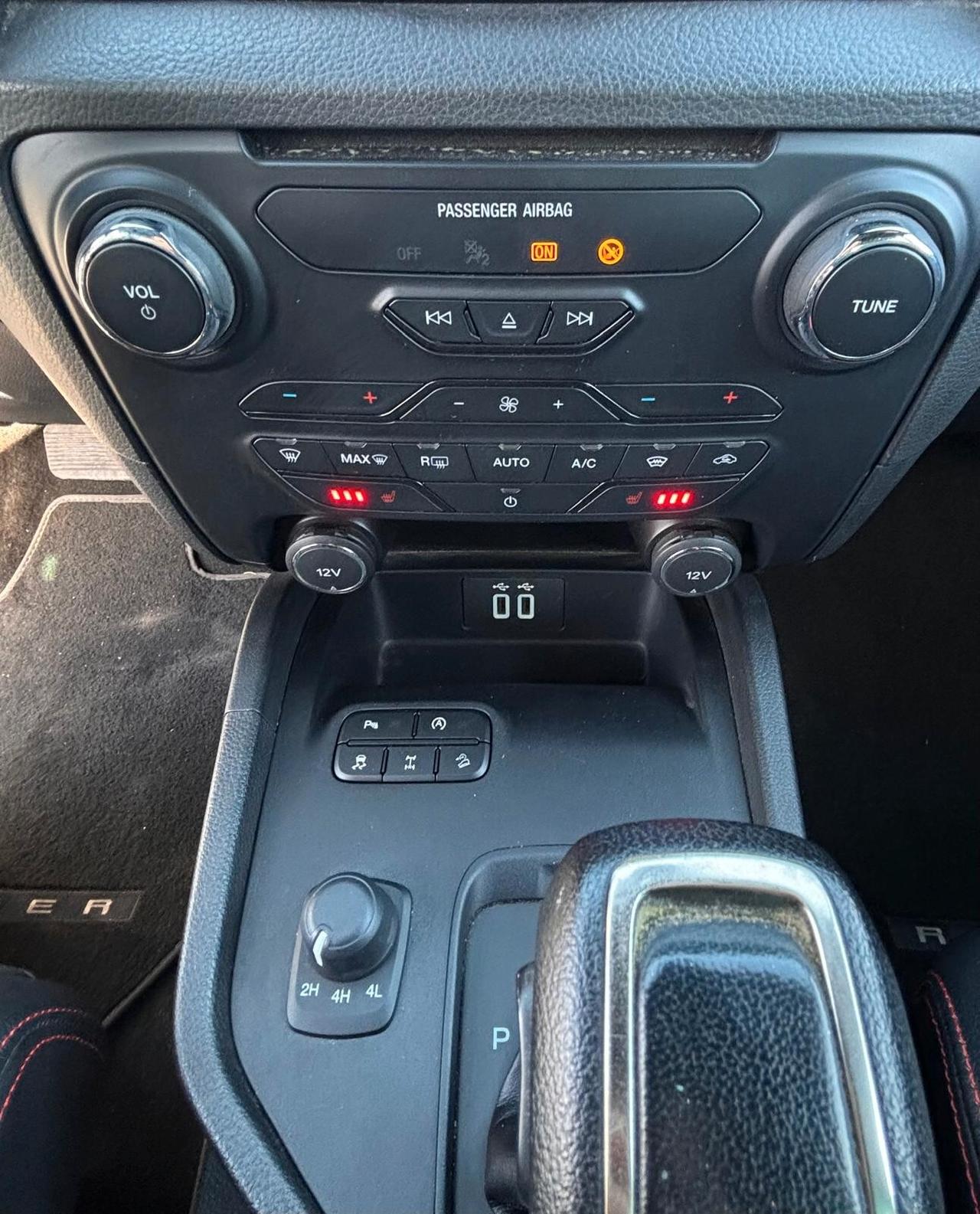 Ford Ranger Thunder 2.0 TDCi aut. 213 CV Wildtrak 5 posti