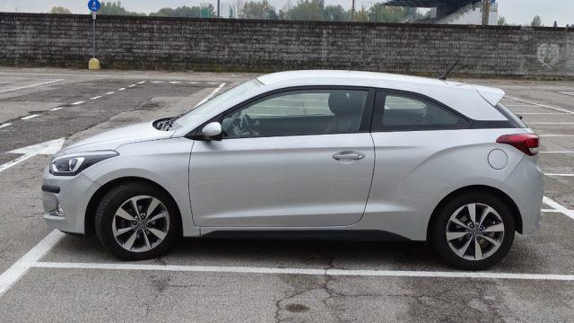HYUNDAI i20 Coupé 1.2 84 cv, 3p, "Sport", Garanzia...