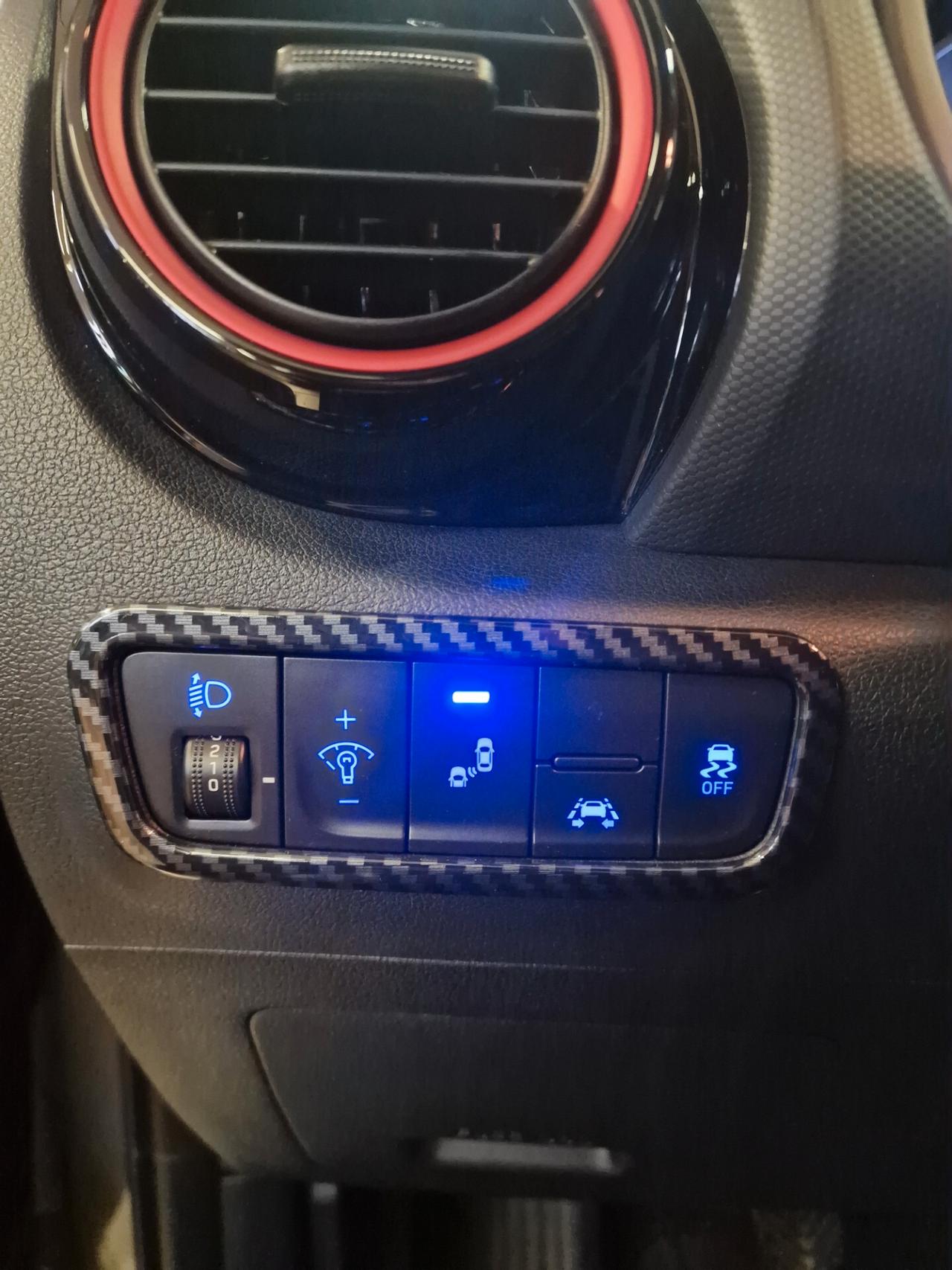 Hyundai Kona 1.6 CRDI 115 CV Exellence, 149 mila chilometri ok neopatentati