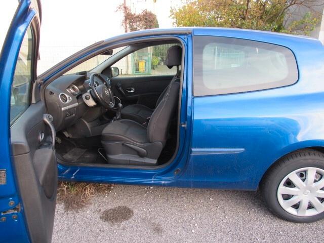 Renault Clio 1.2 16V 3 porte Confort NEOPATENTATI GOOD