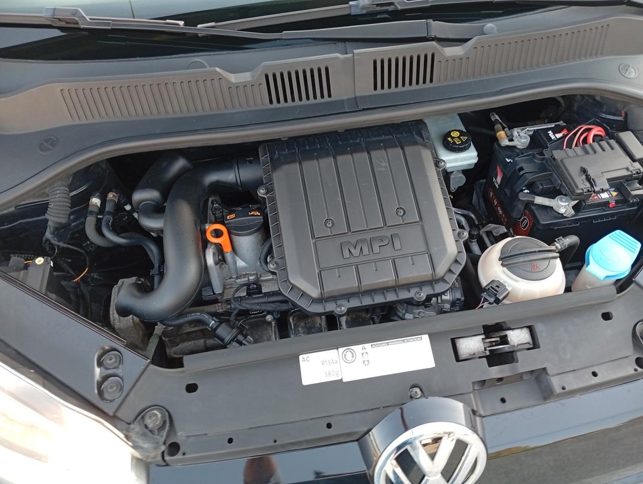 Volkswagen up! 1.0 75 CV 3p. high