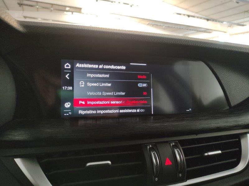 ALFA ROMEO Stelvio - Stelvio 2.2 Turbodiesel 190 CV AT8 Q4 Business