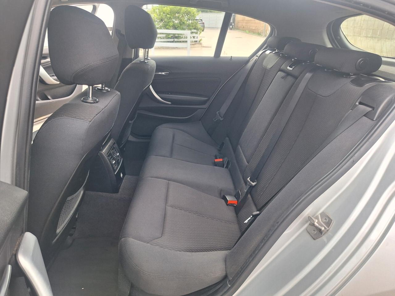 Bmw 116d 115cv Advantage 5p AUTOMAT. NAV - 2015