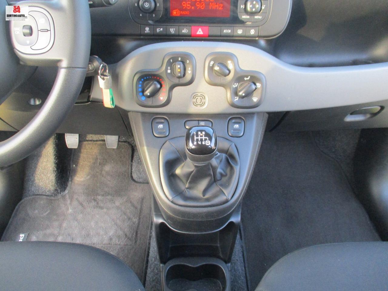 Fiat Panda 1.0 FireFly S&S Hybrid City Cross 70cv 10/2020 KM84000