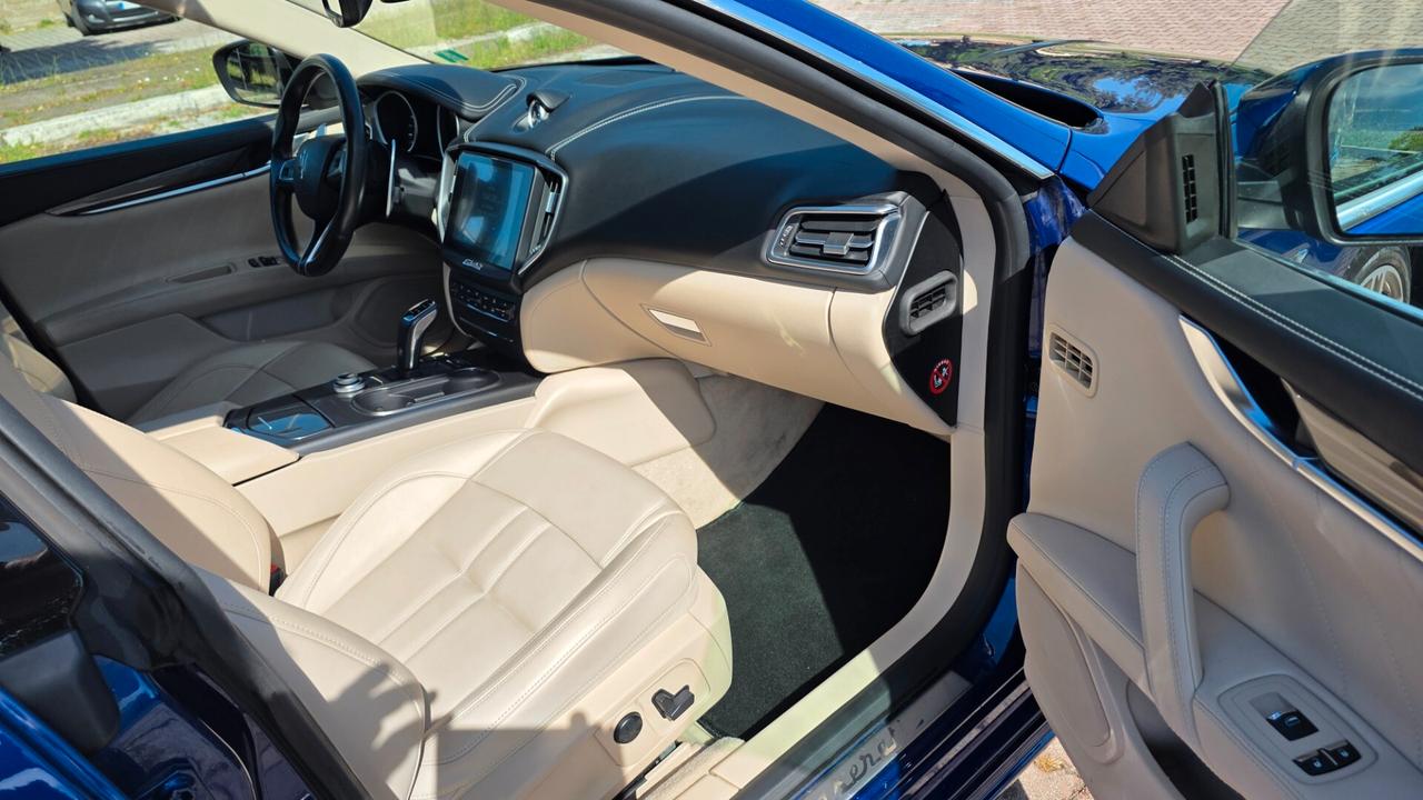 Maserati Ghibli V6 Diesel 275 CV Gransport