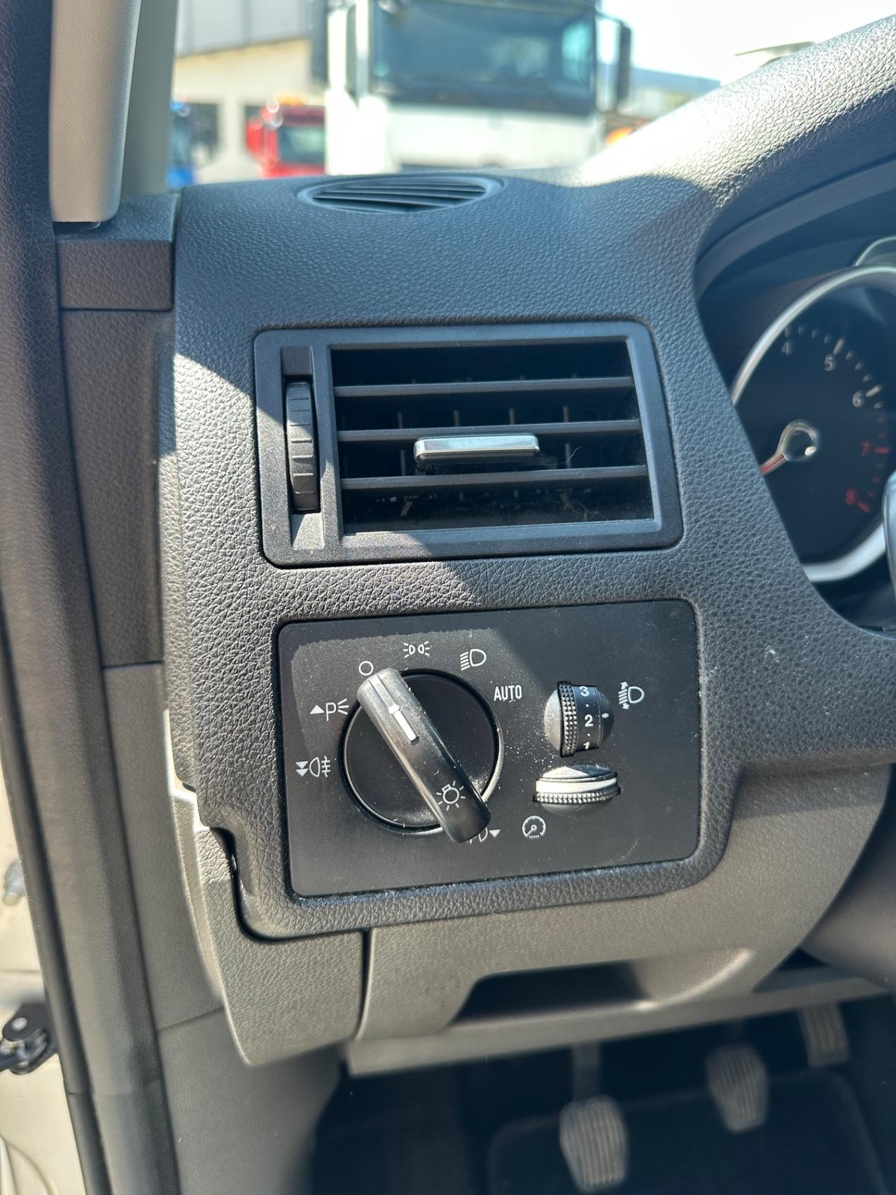 Ford C-Max 1.8 125 CV Titanium