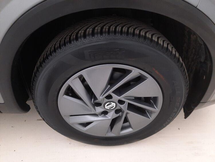 Nissan Qashqai Business BR826852 1.3 Mild Hybrid 140CV