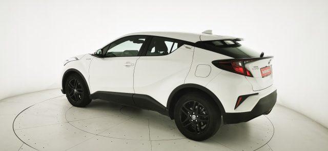 TOYOTA C-HR 1.8 Hybrid E-CVT Business