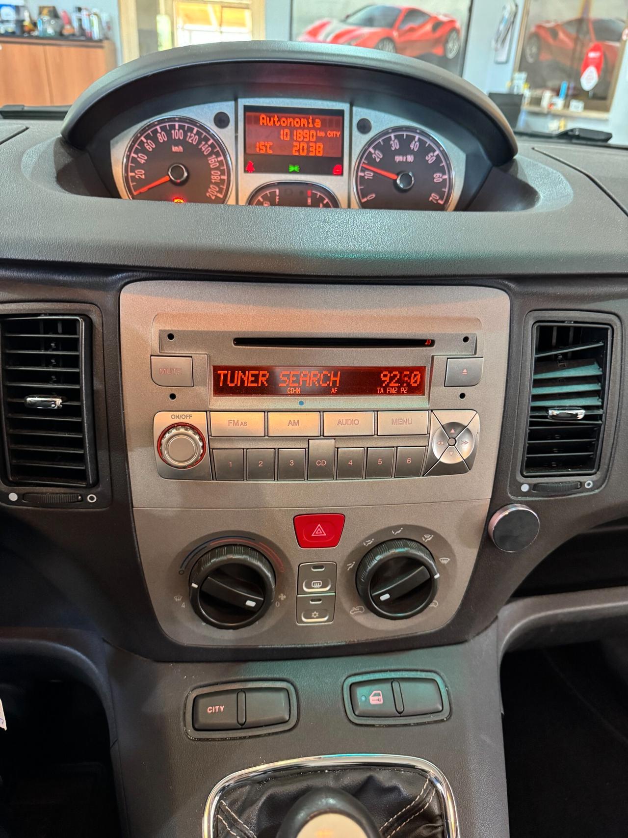 Lancia MUSA 1.4 16V Poltrona Frau