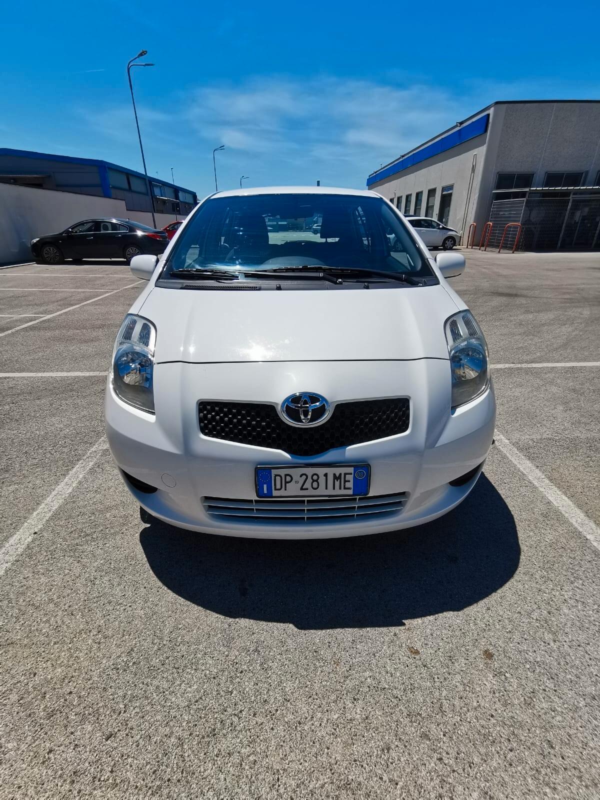 Toyota Yaris 1.0 5 porte Sol 2008