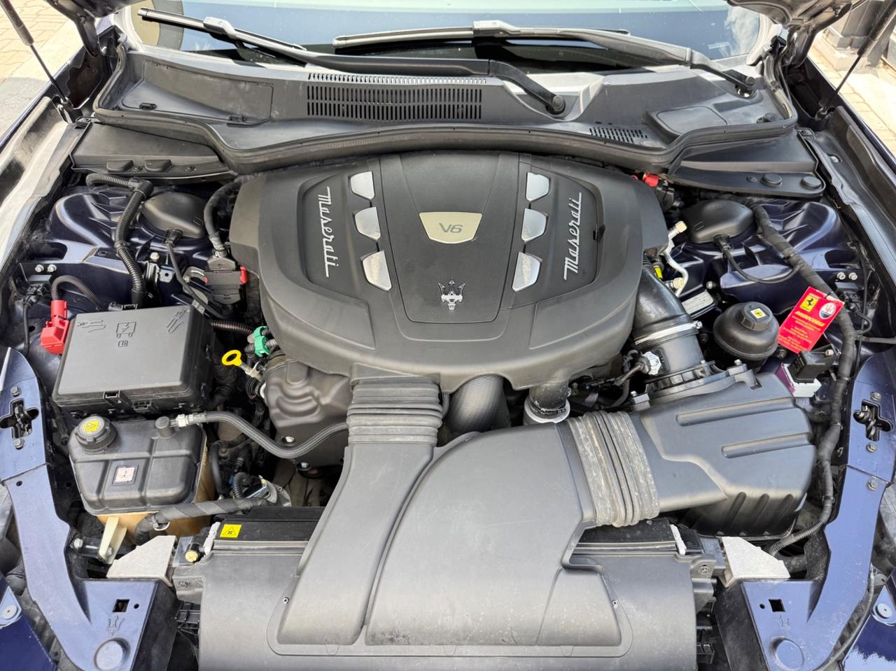 Maserati Ghibli 3.0 V6 ds 250cv - GARANZIA