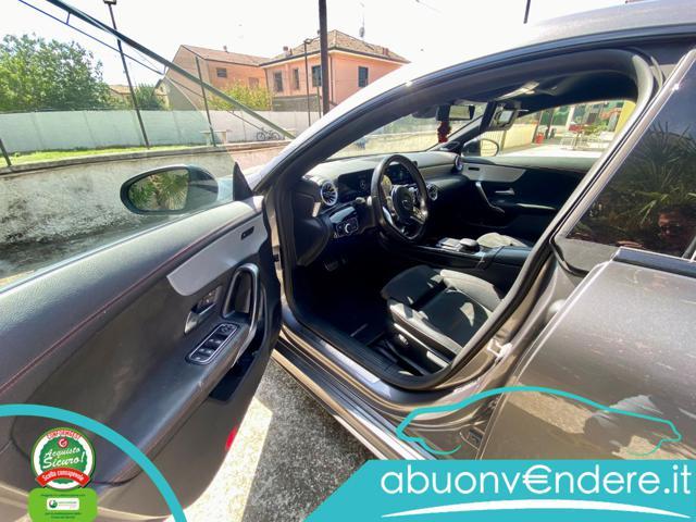 MERCEDES-BENZ CLA 200 Automatic Premium AMG LINE