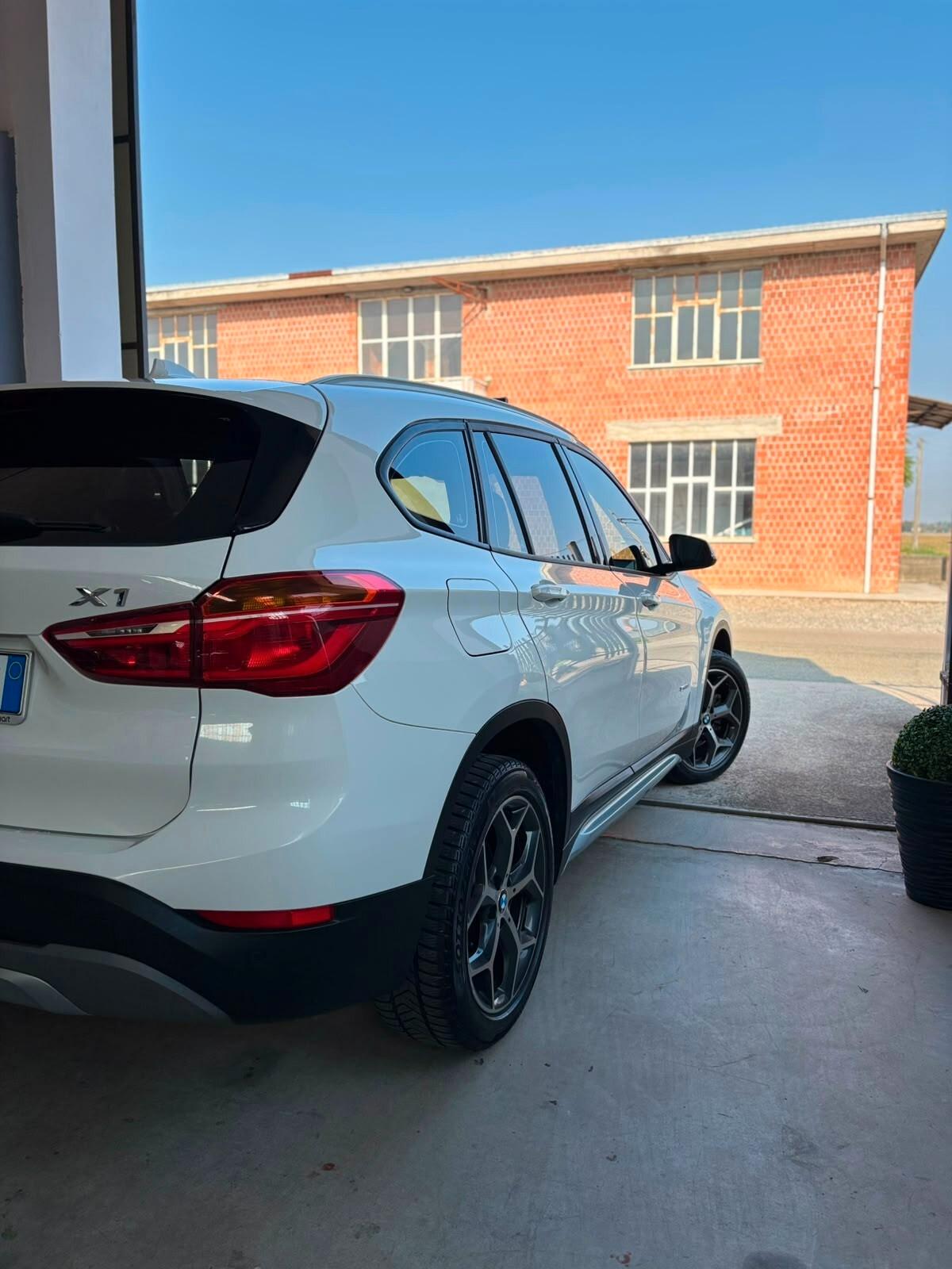 Bmw X1 sDrive18d xLine