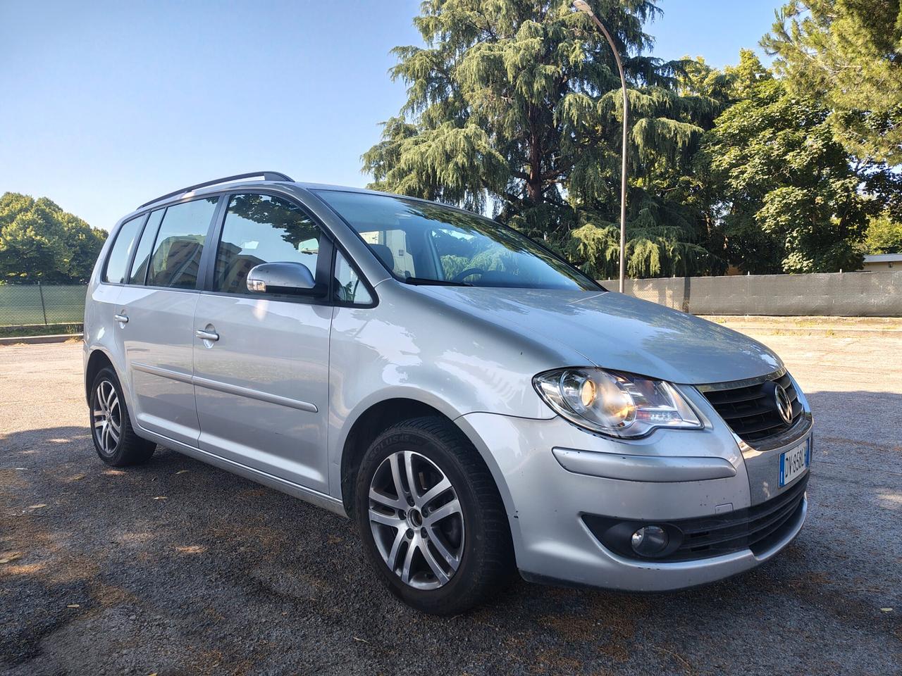 Volkswagen Touran 2.0 Highline METANO