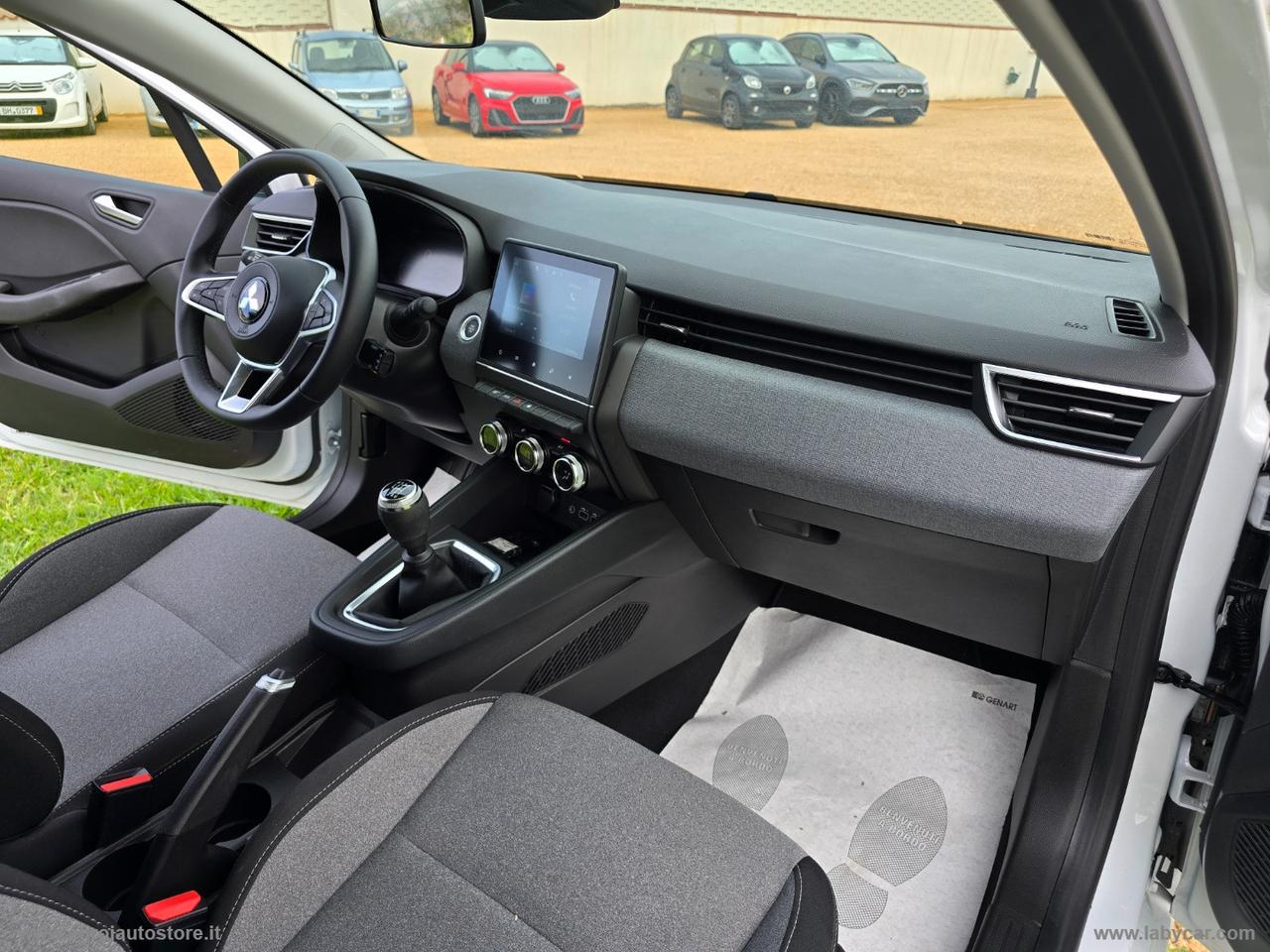 MITSUBISHI Colt 1.0L turbo 90 CV Invite