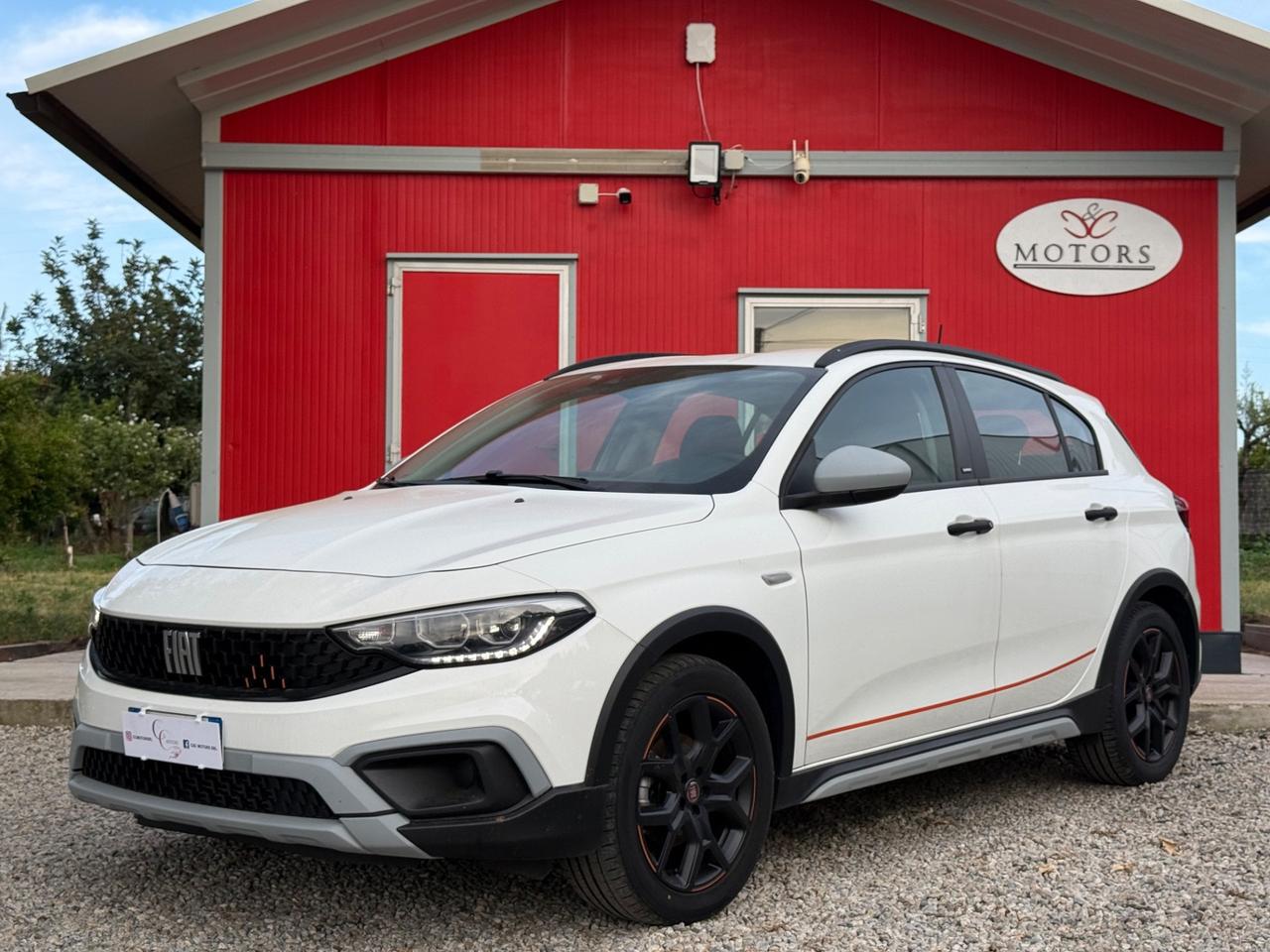Fiat Tipo 1.6 Mjt S&S 5 porte Cross Garmin