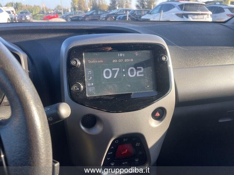 Toyota Aygo II 2018 5p 5p 1.0 x-play 72cv