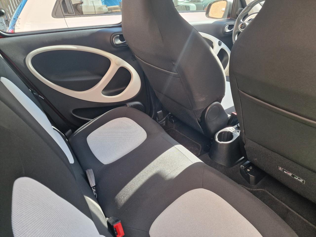 Smart ForFour 70 1.0 Passion NAVI