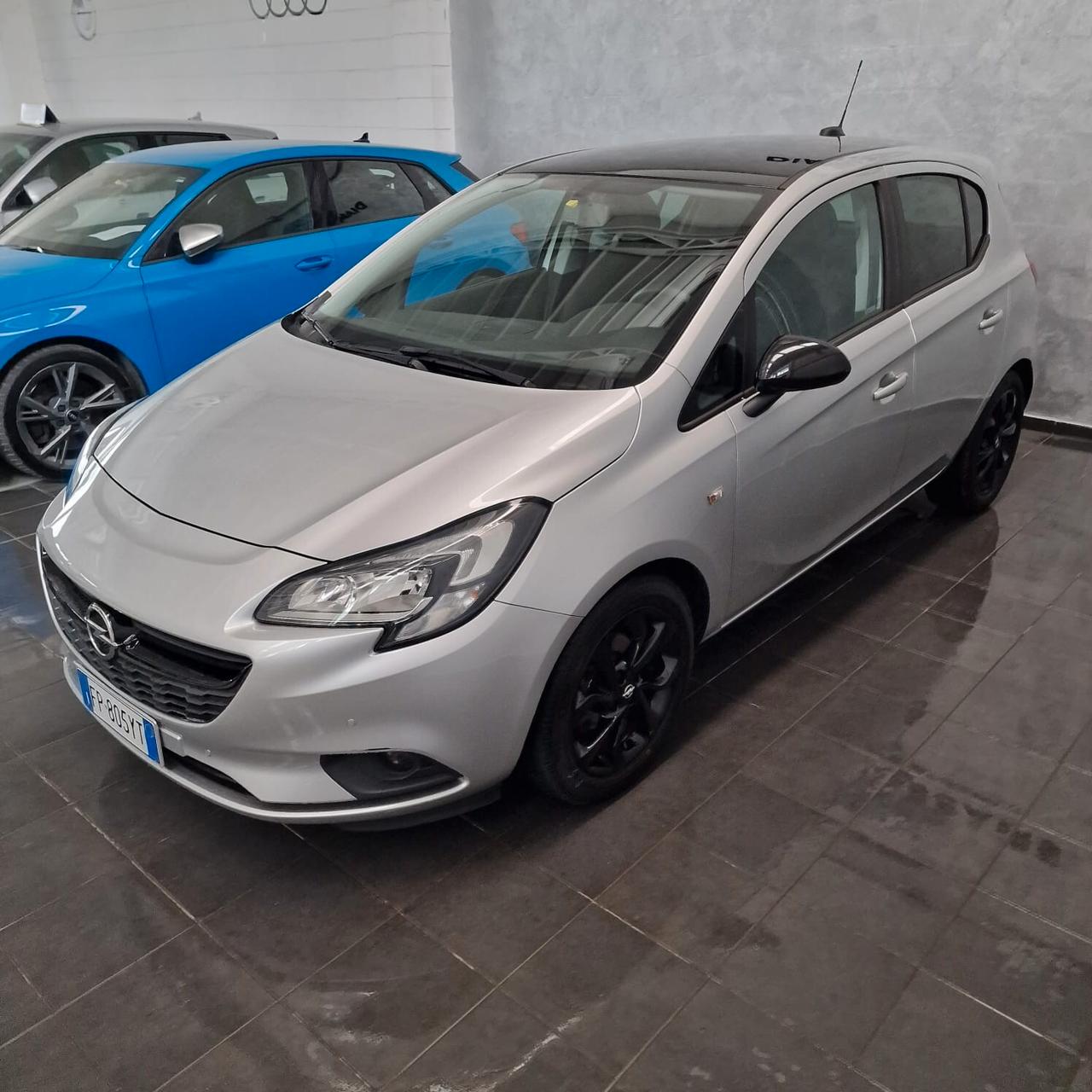 Opel Corsa 1.2 5 porte Black Edition