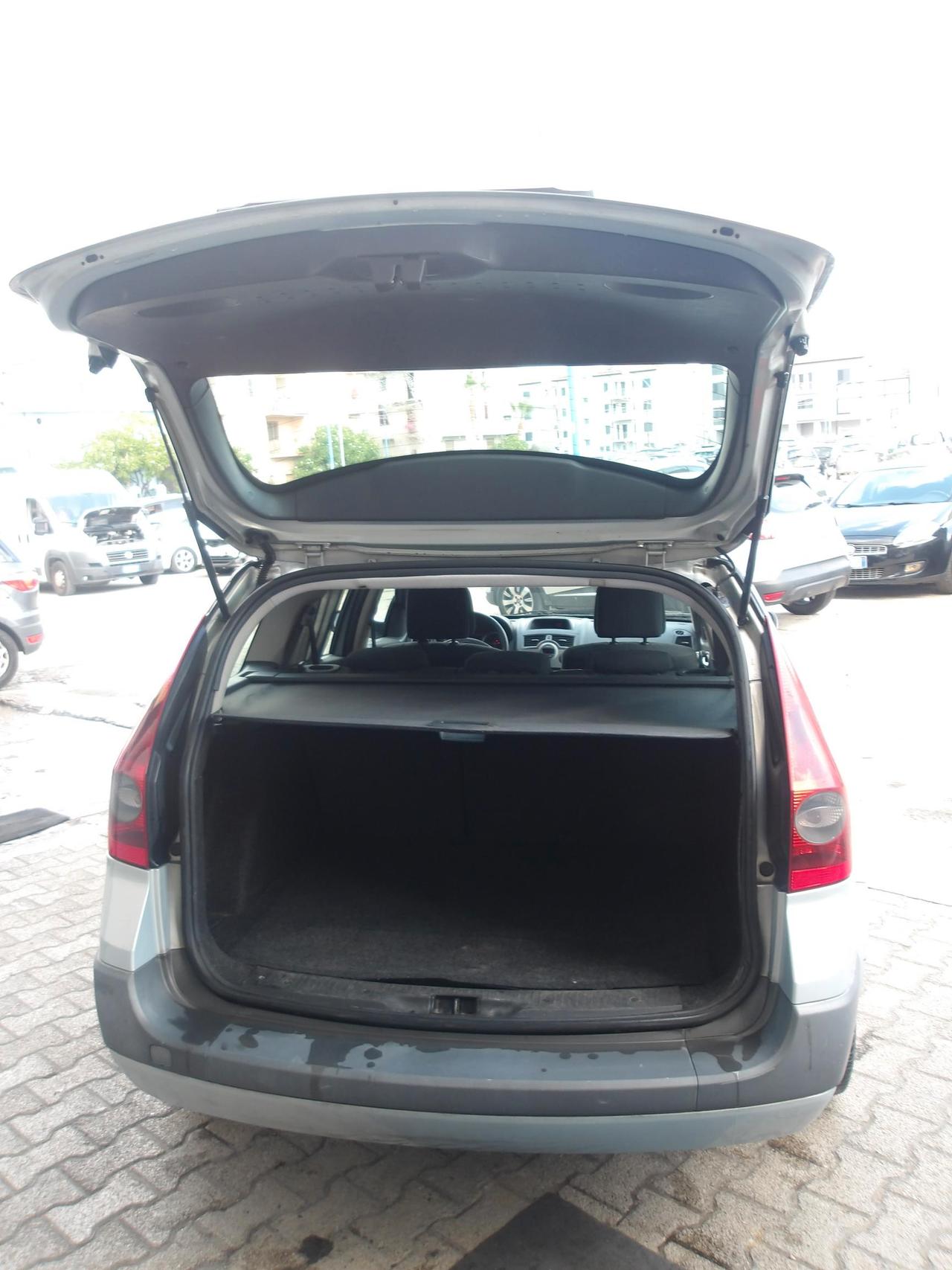 Renault Megane Grandtour 1.5 dci Confort Dynamique 100cv