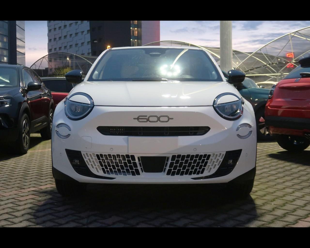 Fiat 600 Hybrid 110 CV DCT MHEV La Prima