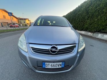 Opel Zafira 1.8 16V VVT Club