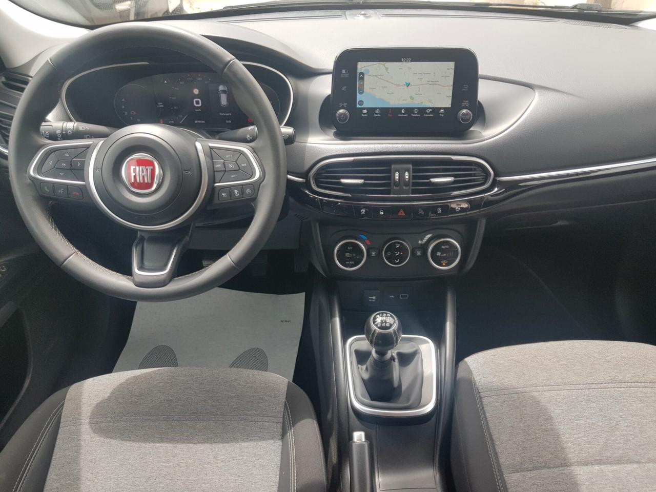 Fiat Tipo 1.6 Mjt 130cv Cross Plus Navy Rcam Led