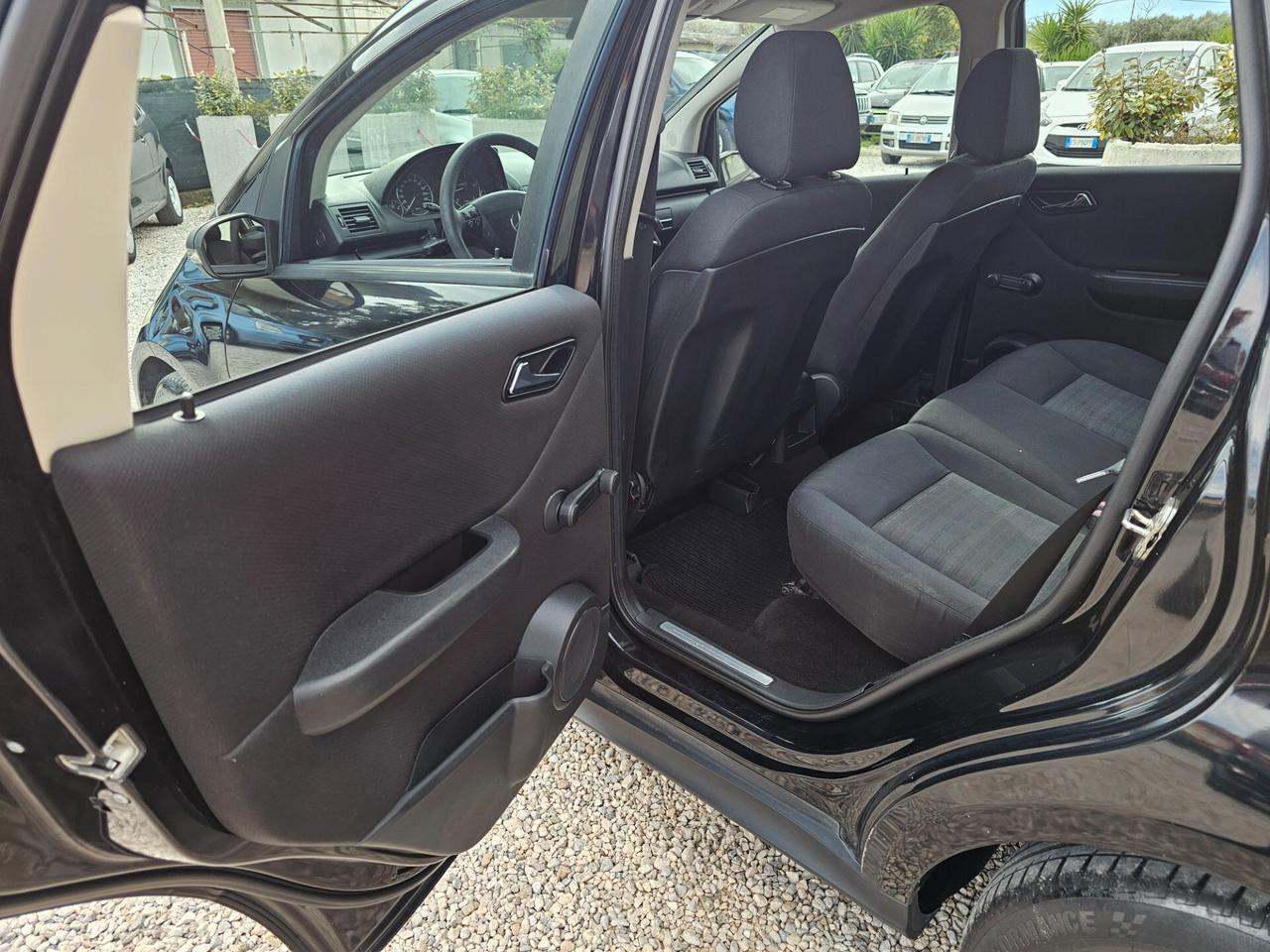 MERCEDES A180CDI 110CV CAMBIO AUTOMATICO ADATTA X NEOPATENTATI
