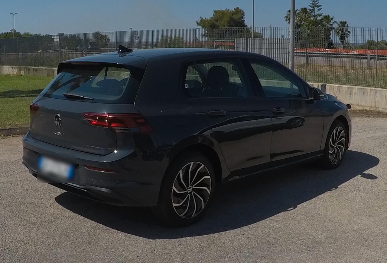 Volkswagen Golf VIII 2.0 TDI 85Kw SCR Life