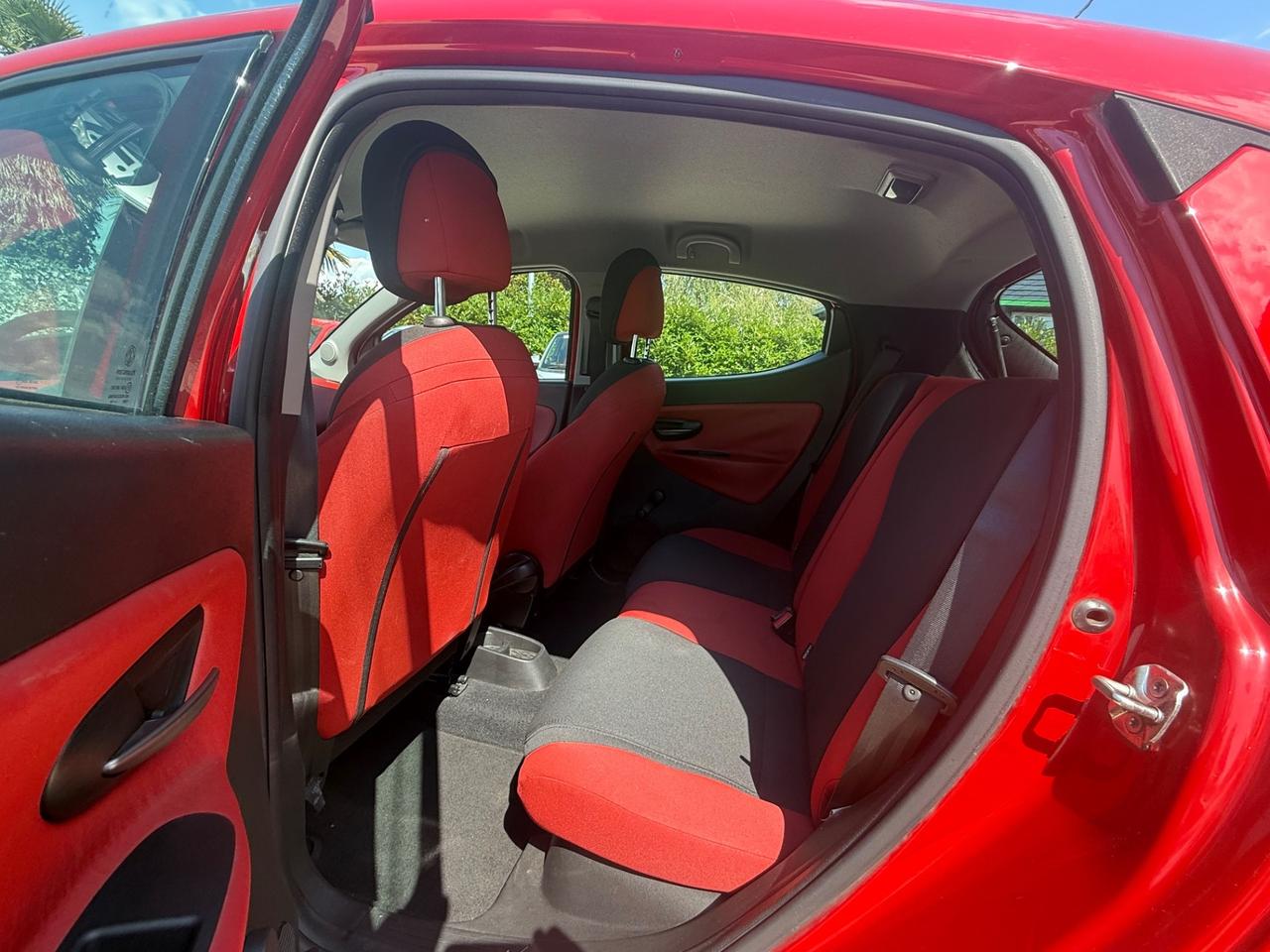 Lancia Ypsilon 0.9 TwinAir 85 CV 5 porte S&S Gold