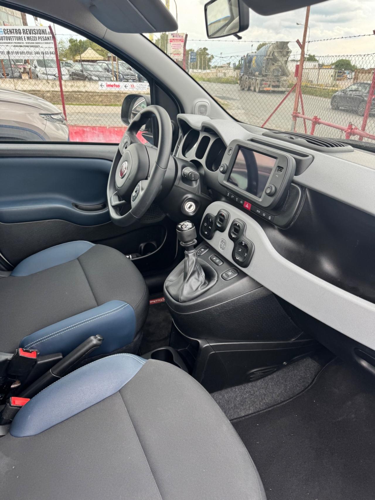 FIAT PANDA CROSS 1.2 GPL DELLA CASA 2022