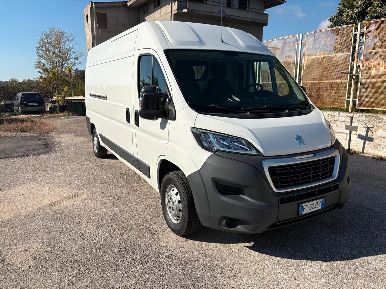 Peugeot Boxer 335 2.0 BlueHDi 160CV PASSO LUNGO