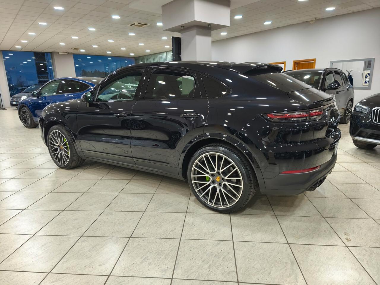 Porsche Cayenne Coupé 3.0 V6 340 cv platinium edition